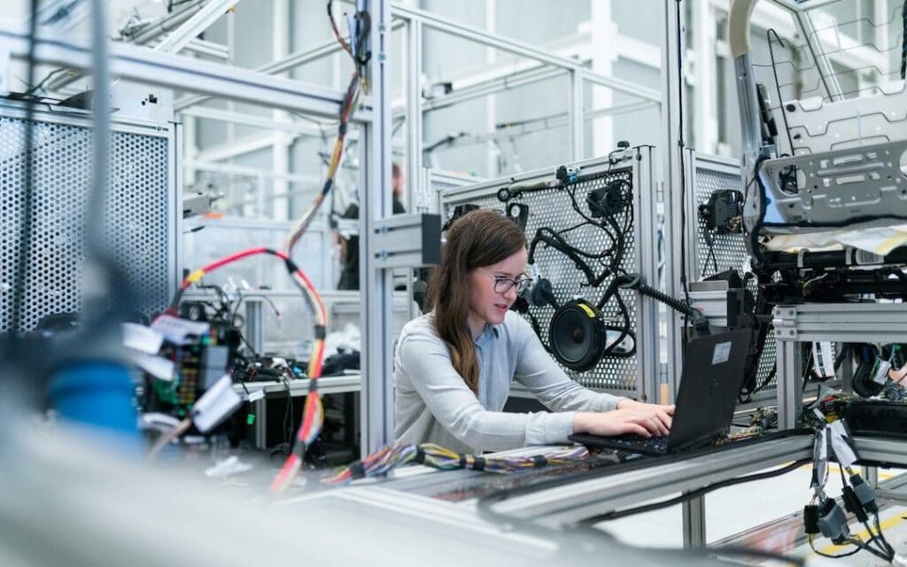 Manufacturing Cost Drivers Report For Q1 2021